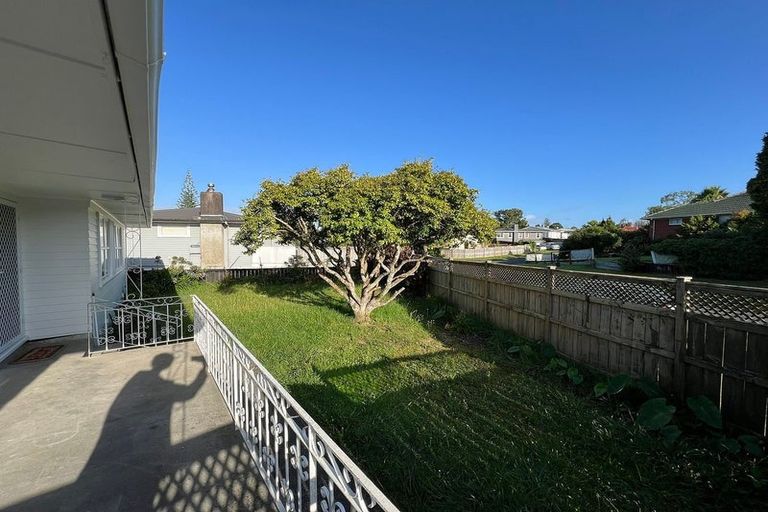 Photo of property in 1/146 Ennis Avenue, Pakuranga Heights, Auckland, 2010
