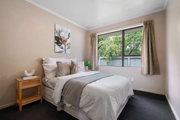 Photo of property in 2/52 Truman Road, Bryndwr, Christchurch, 8053