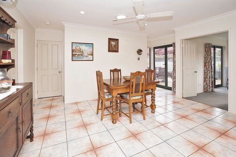 Photo of property in 230 Grandview Road, Western Heights, Hamilton, 3200