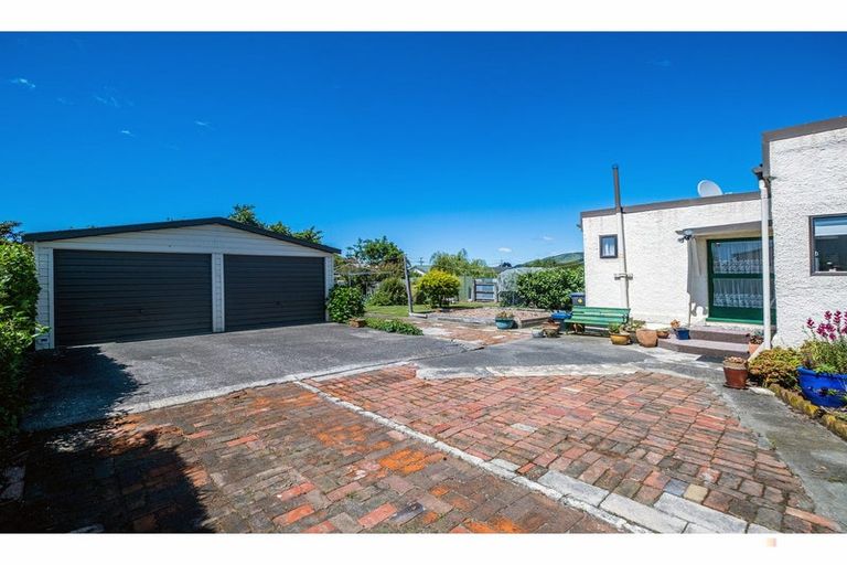 Photo of property in 39 Rhodes Street, Waimate, 7924