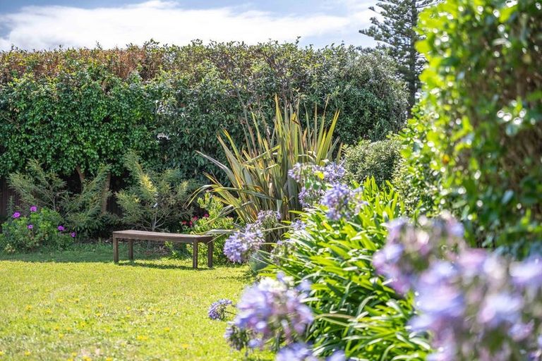 Photo of property in 13 Atua Street, Waikanae Beach, Waikanae, 5036