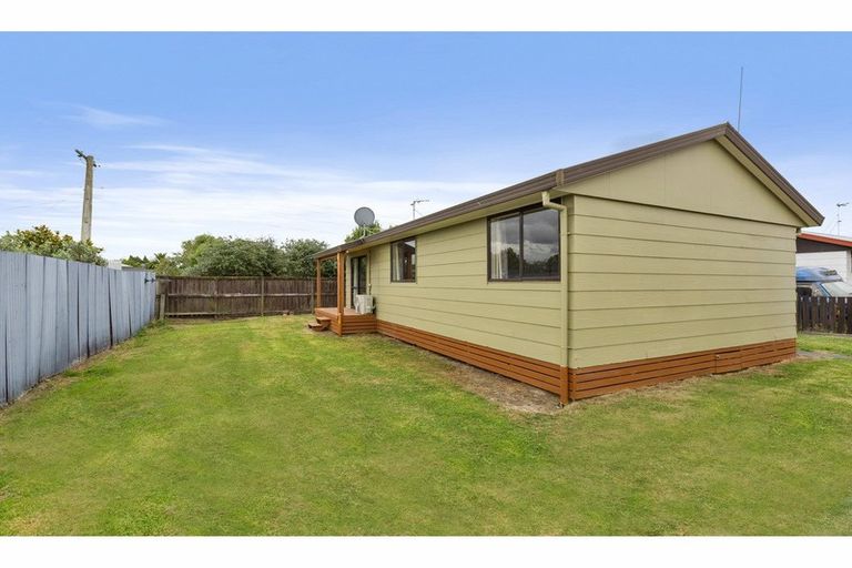 Photo of property in 133d Avalon Drive, Nawton, Hamilton, 3200