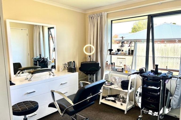 Photo of property in 1 Reeds Road, Darfield, 7510