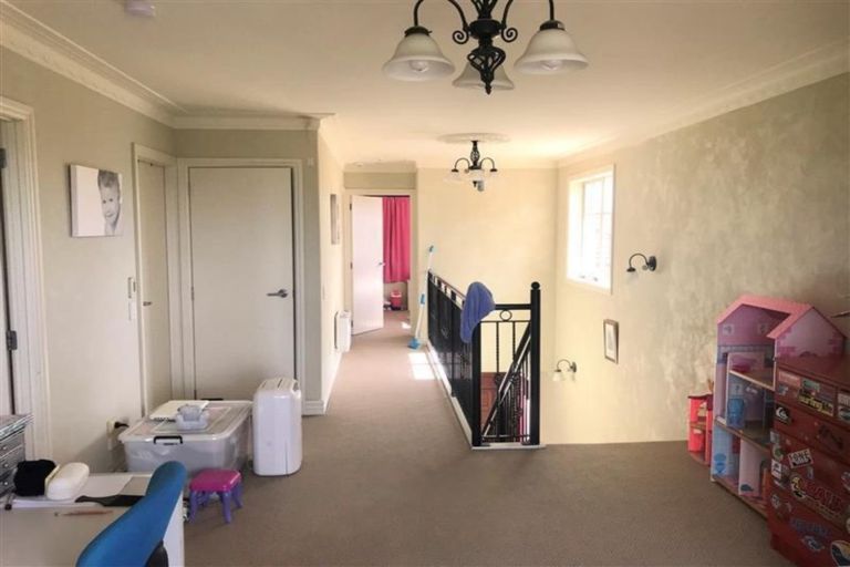 Photo of property in 251a Hill Road, The Gardens, Auckland, 2105