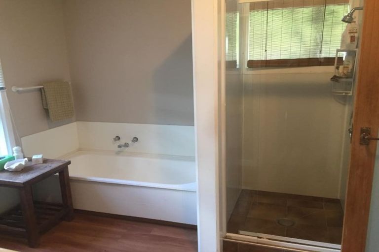 Photo of property in 116 Moncks Spur Road, Redcliffs, Christchurch, 8081