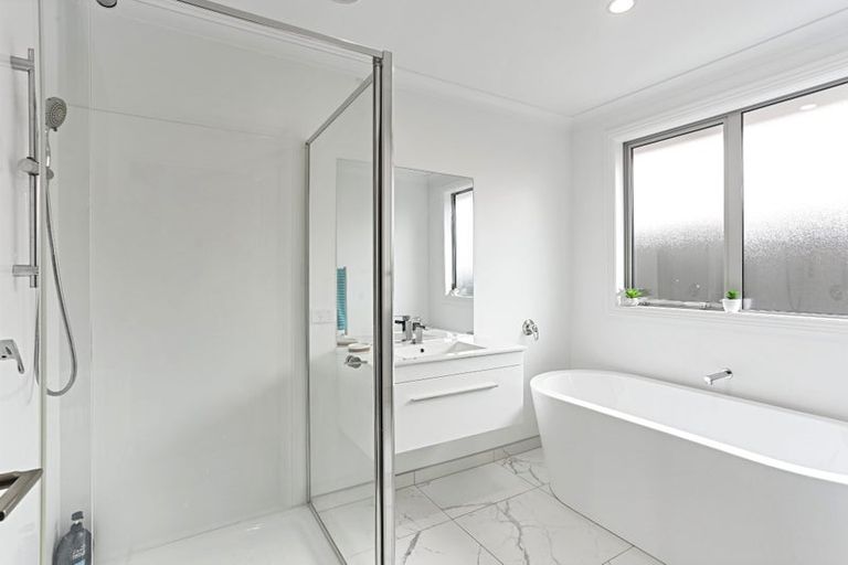 Photo of property in 4 Waikuku Beach Road, Waikuku Beach, 7473