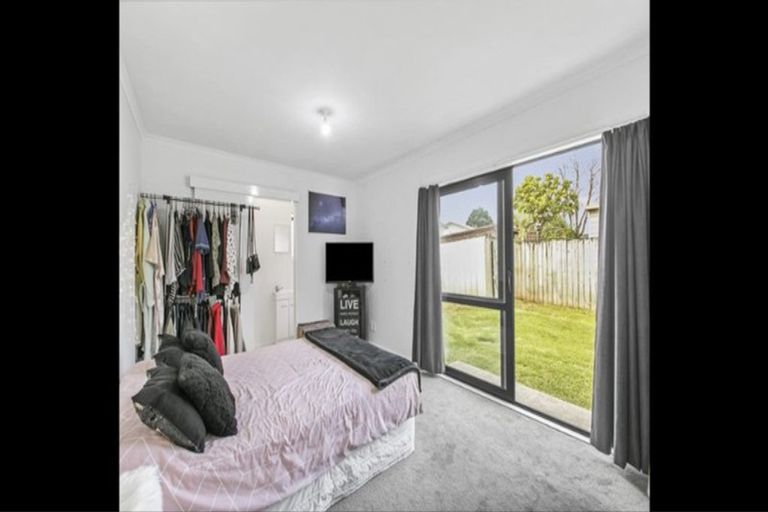 Photo of property in 70 Mcannalley Street, Manurewa East, Auckland, 2102