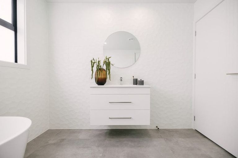 Photo of property in 62 Freedom Drive, Kelvin Grove, Palmerston North, 4414