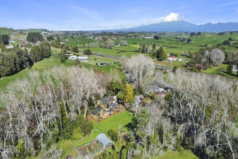 Photo of property in 1059 Mountain Road, Waiongana, Inglewood, 4389