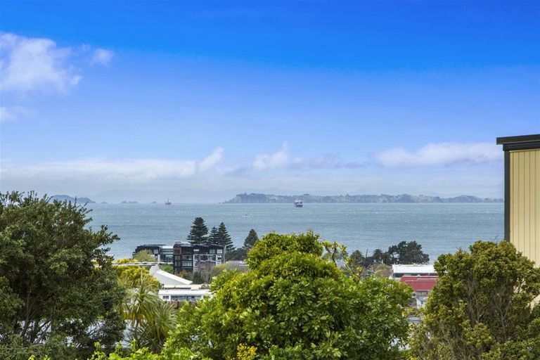 Photo of property in 75 Sartors Avenue, Browns Bay, Auckland, 0630