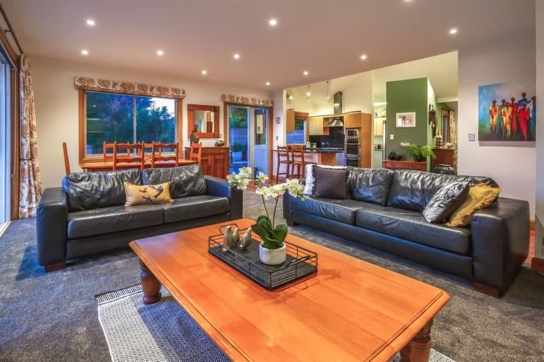 Photo of property in 22 The Layline, Whitby, Porirua, 5024