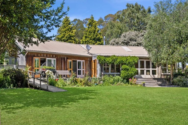 Photo of property in 128 Kina Peninsula Road, Tasman, Upper Moutere, 7173