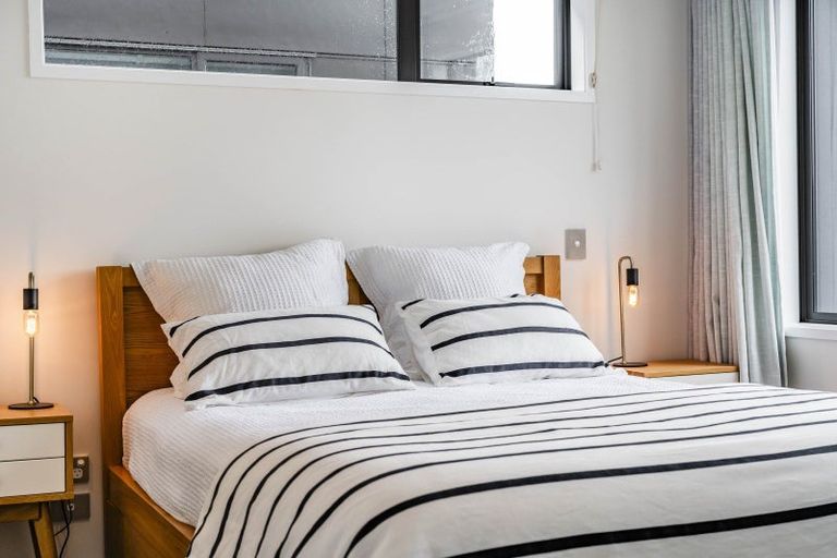 Photo of property in 10 Walter Merton Road, Hobsonville, Auckland, 0616