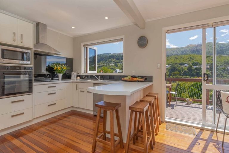 Photo of property in 51 Handyside Street, Tawa, Wellington, 5028