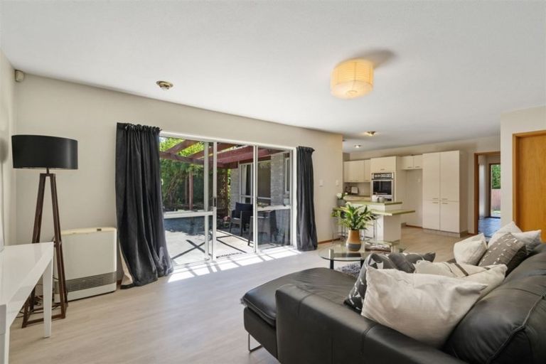 Photo of property in 15 Lancewood Drive, Halswell, Christchurch, 8025