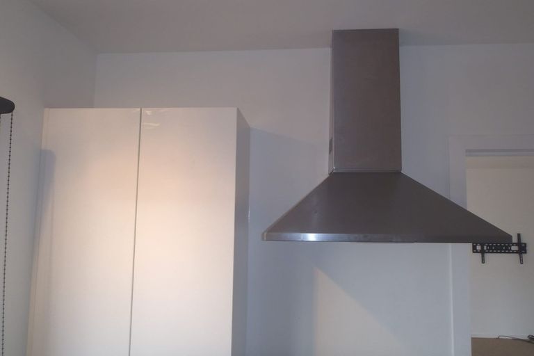 Photo of property in 2/203 Waimumu Road, Massey, Auckland, 0614