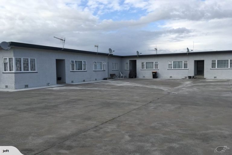 Photo of property in 229 Featherston Street, Palmerston North, 4410