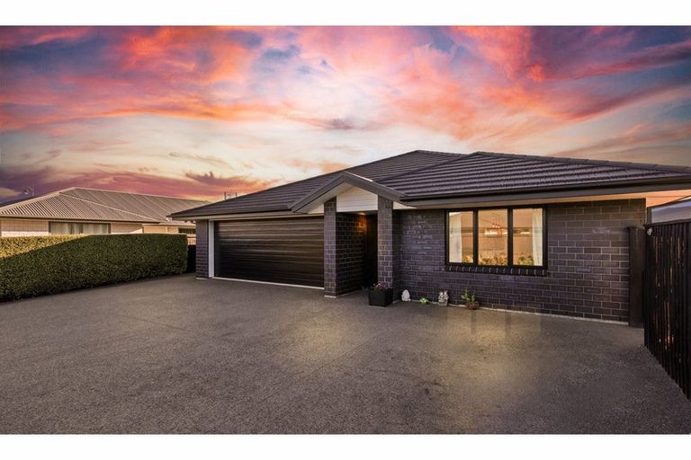 Photo of property in 7 Wearing Place, Kaiapoi, 7630