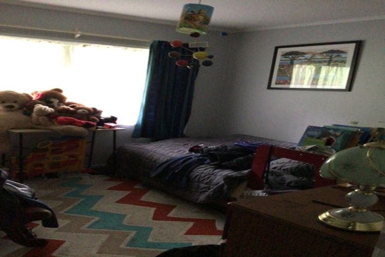 Photo of property in 16 Valhalla Drive, Beach Haven, Auckland, 0626