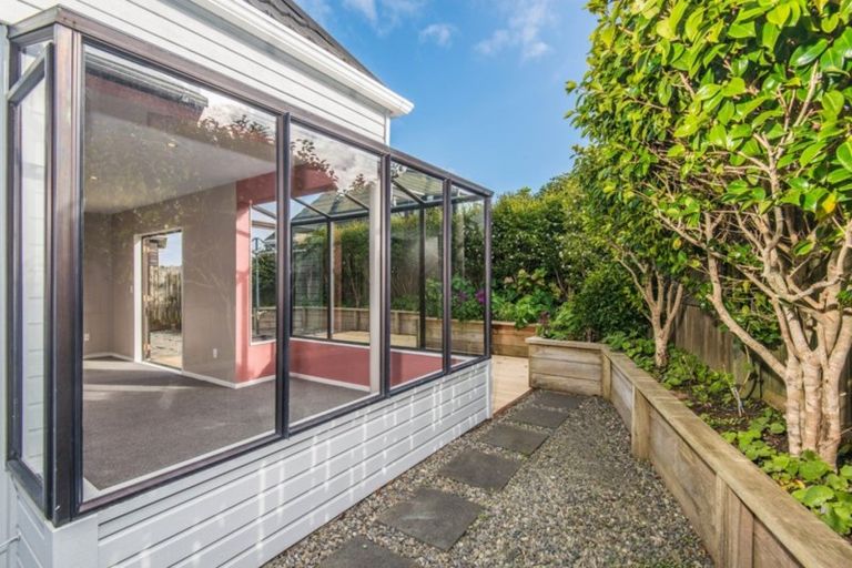 Photo of property in 45a Satara Crescent, Khandallah, Wellington, 6035