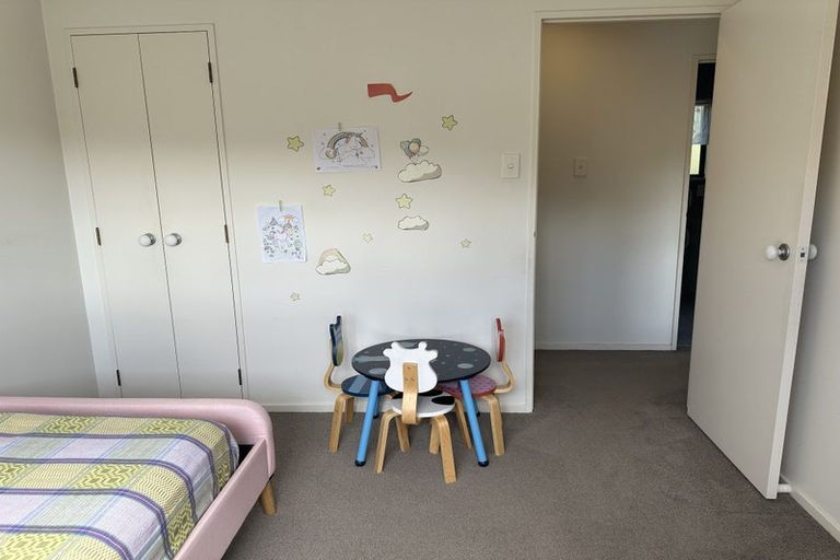 Photo of property in 1/15 Mandica Place, Sunnynook, Auckland, 0632
