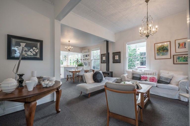 Photo of property in 81 Williams Street, Cambridge, 3434