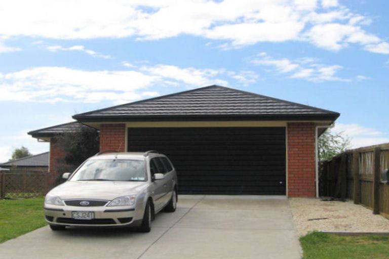 Photo of property in 3 Parkinson Place, Woodend, 7610