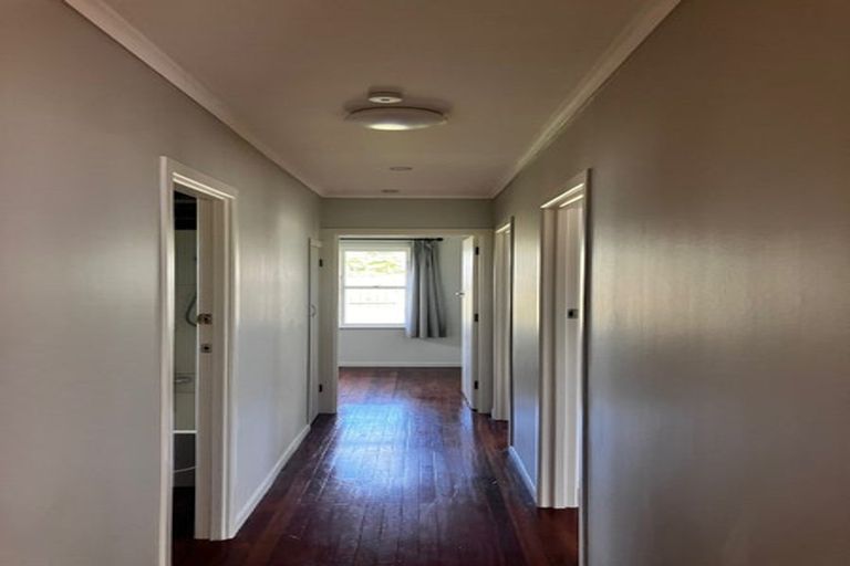 Photo of property in 59 Hutchinson Avenue, New Lynn, Auckland, 0600