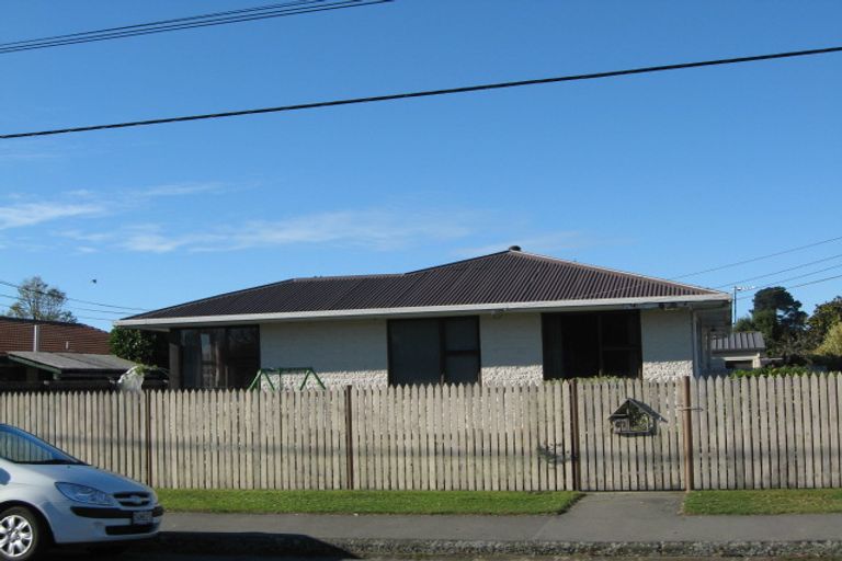 Photo of property in 67 Palmers Road, New Brighton, Christchurch, 8083