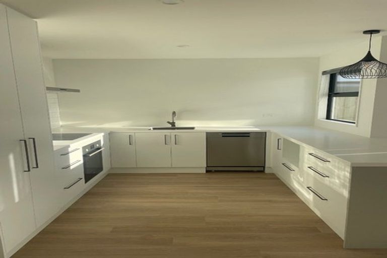 Photo of property in 6 Riroriro Lane, Halswell, Christchurch, 8025