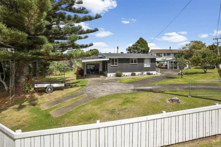 Photo of property in 1 West Crescent, Te Puru, Thames, 3575