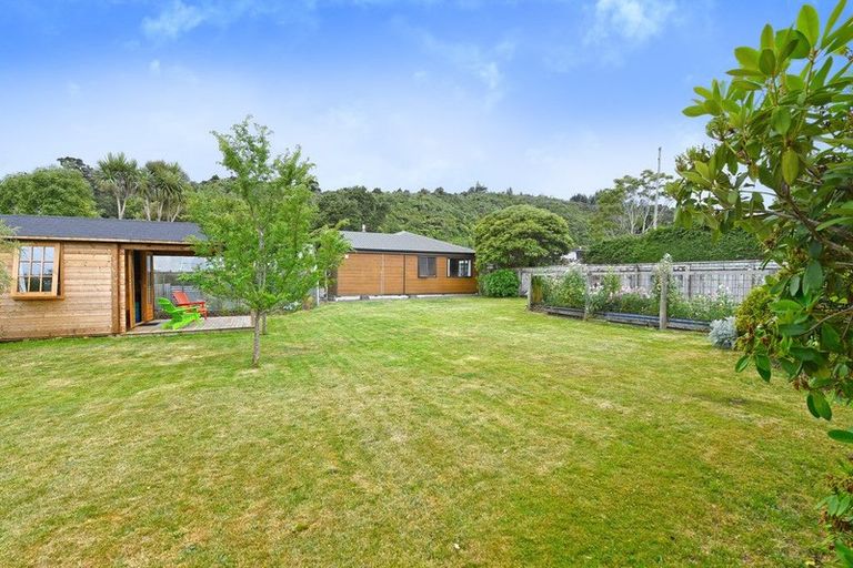 Photo of property in 83 Plateau Road, Te Marua, Upper Hutt, 5018