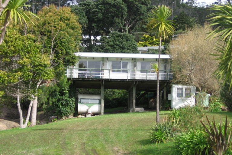 Photo of property in 94 Pa Road, Hahei, Whitianga, 3591