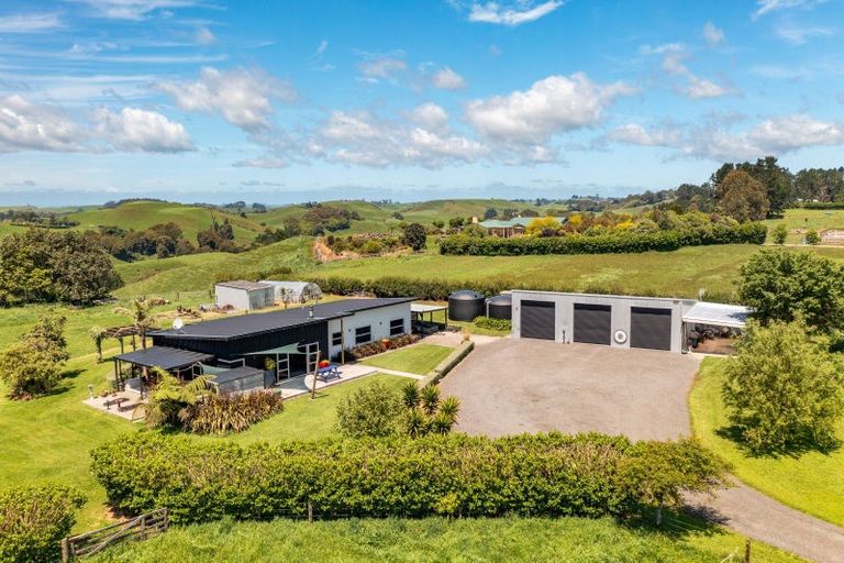 Photo of property in 193 Ackworth Road, Lepperton, New Plymouth, 4373