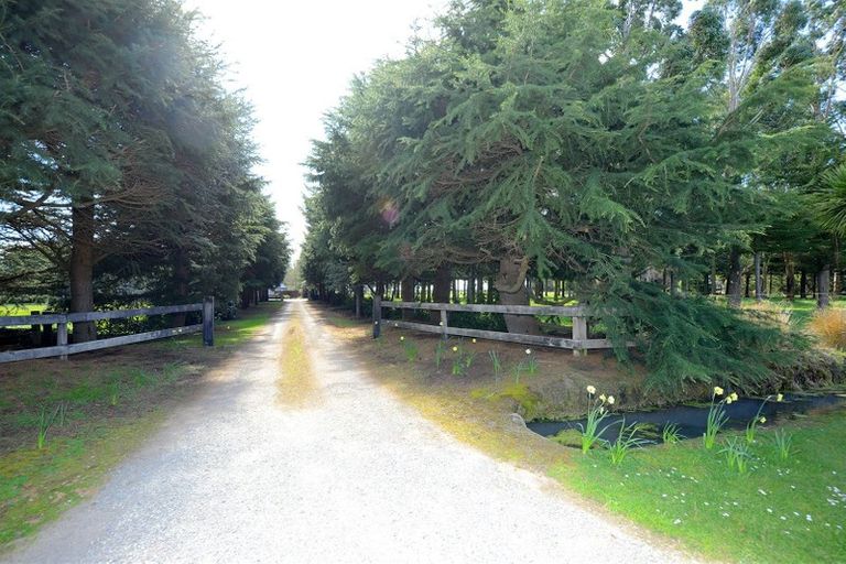 Photo of property in 100 Old West Coast Road, Yaldhurst, Christchurch, 7676