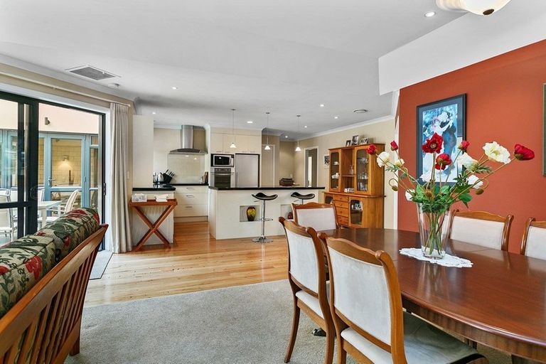 Photo of property in 2a Victoria Street, Cambridge, 3434