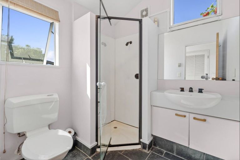 Photo of property in 9 Mulberry Lane, Wanaka, 9305