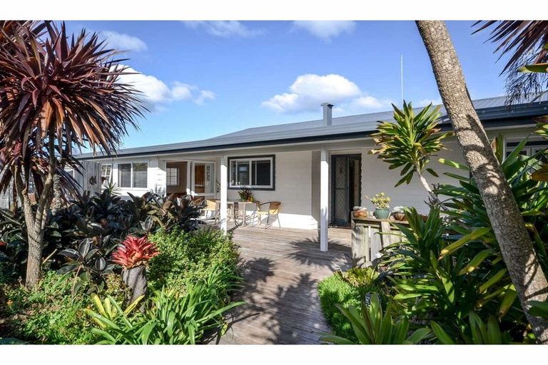 Photo of property in 44 Rangitane Loop Road, Kerikeri, 0294