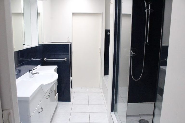 Photo of property in 8 Butley Drive, Farm Cove, Auckland, 2012