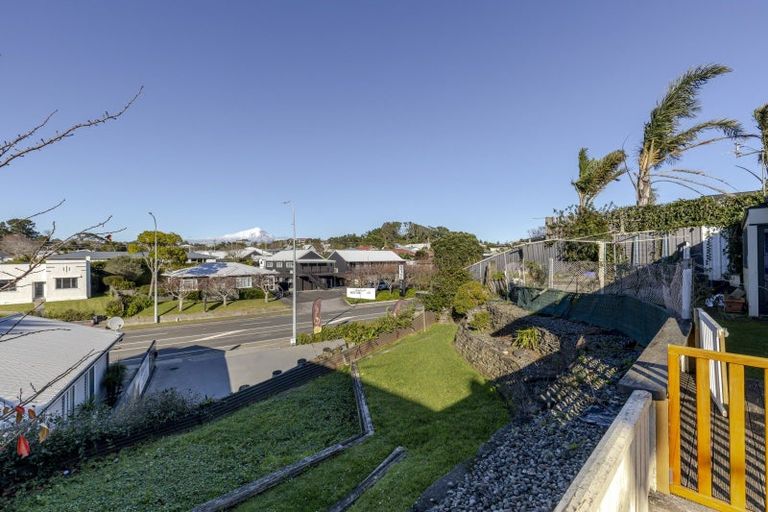 Photo of property in 260b Courtenay Street, Strandon, New Plymouth, 4312