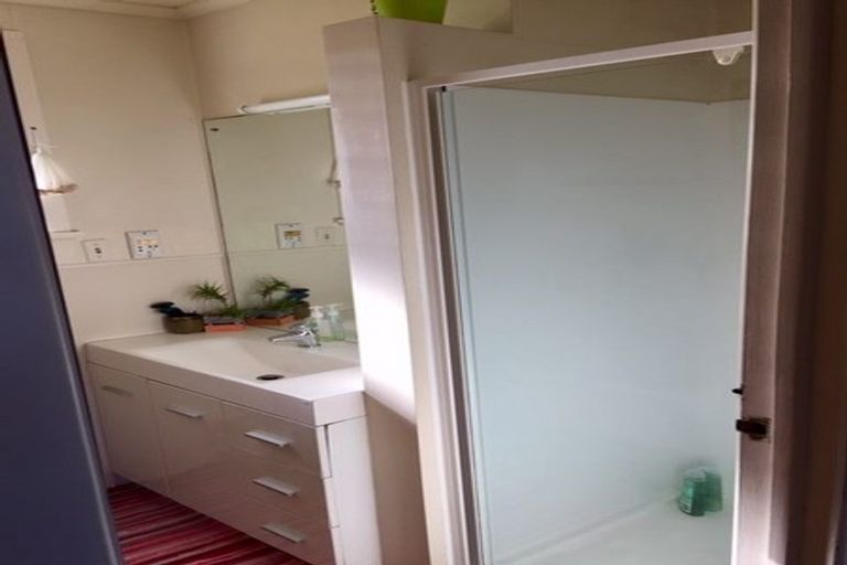 Photo of property in 79 Hillcrest Avenue, Hillcrest, Auckland, 0627