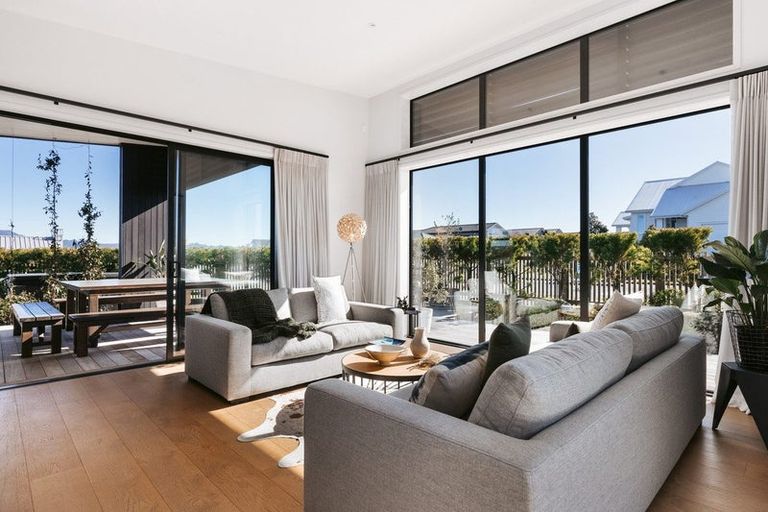 Photo of property in 22 Stingray Drive, Omokoroa, 3114