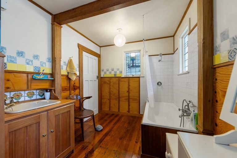 Photo of property in 36 Park Terrace, Corsair Bay, Lyttelton, 8082