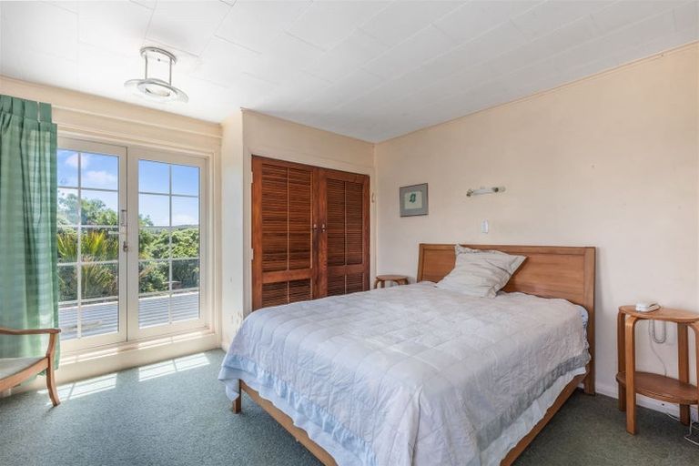 Photo of property in 13 The Track, Plimmerton, Porirua, 5026