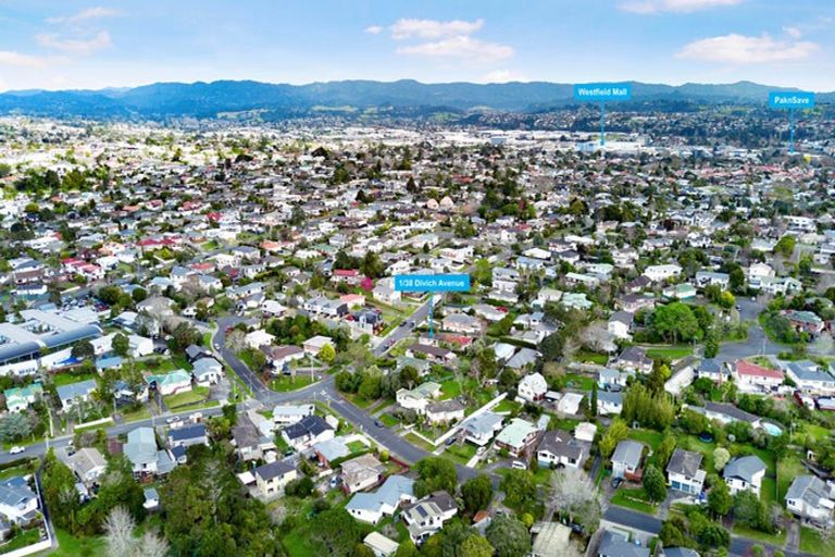Photo of property in 1/38 Divich Avenue, Te Atatu South, Auckland, 0610