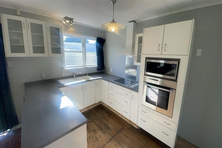 Photo of property in 4 Parenga Street, Wainuiomata, Lower Hutt, 5014