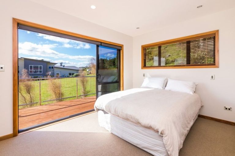 Photo of property in 6 Kestrel Lane, Kinloch, Taupo, 3377