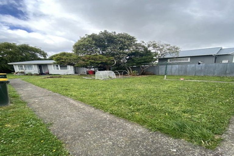 Photo of property in 138 Reynolds Street, Taita, Lower Hutt, 5011