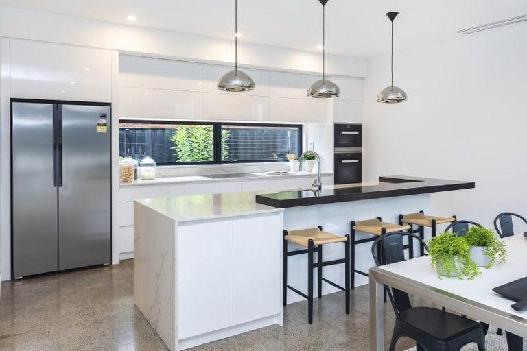 Photo of property in 79 Fendalton Road, Fendalton, Christchurch, 8014