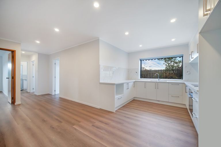 Photo of property in 17 Justamere Place, Weymouth, Auckland, 2103